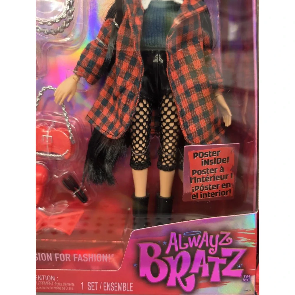 NEW Bratz Alwayz Jade Fashion Doll with 10 Accessories and Poster